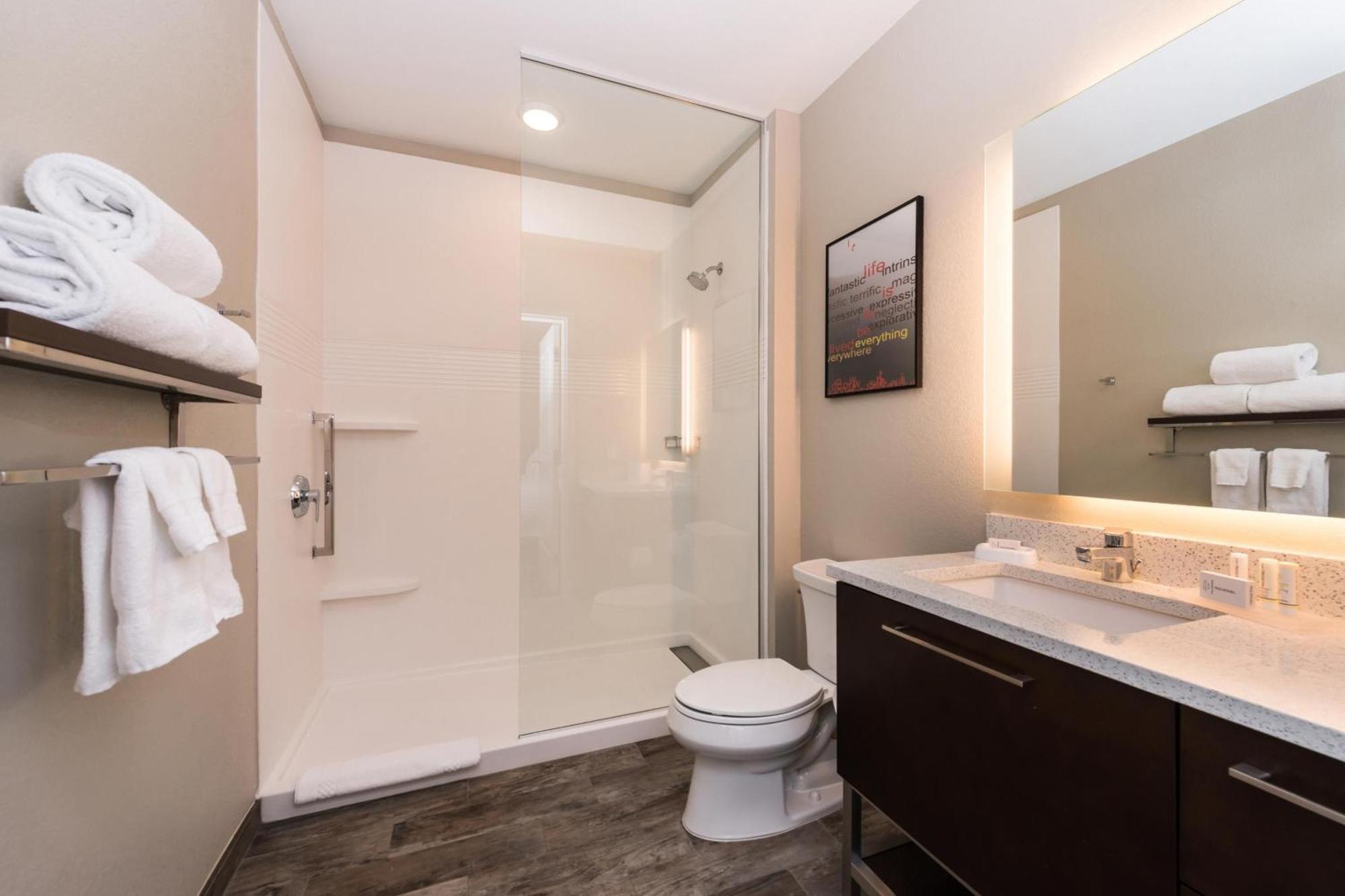 Towneplace Suites By Marriott Houston Baytown Bagian luar foto